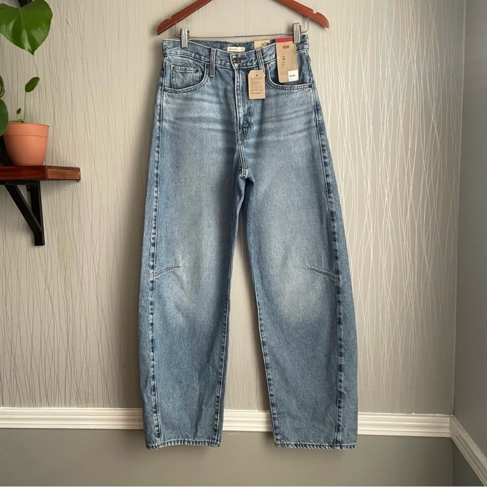 NWT Levi’s Cinch Barrel Jeans - Picture 4 of 14